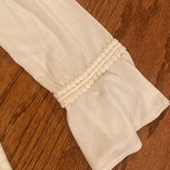 Shannon Ford, New York size large white top with a lace overlay on the front - Picture 3 of 9